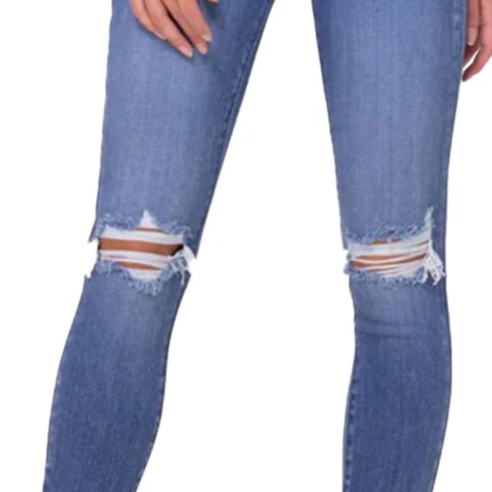 Distressed Skinny Jeans
